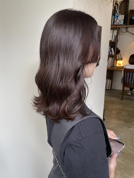 ヘアーアイストゥーレ(HAIR ICI TRE) ショコラブラウンカラー 担当渡辺聖
