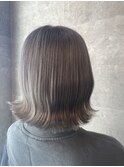 ナチュラルグレージュ