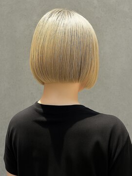 ニュイ 高槻 阪急茨木店(nui) ミディアムヘア/暗めカラー/グランマッシュ/茨木