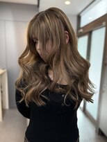 ブロンド(Blonde)&nbsp;柔らかいデザイン　ハイライト　