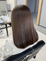 ファミリー(Family)&nbsp;ミルクティーベージュカーキベージュモテ髪絶壁解消小顔カット