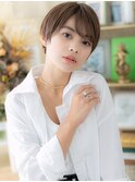 顔周りカットダークグレージュ小顔シャギーショートh5川口30代
