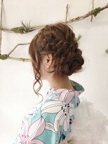 浴衣にぴったり編み込みサイドシニヨン