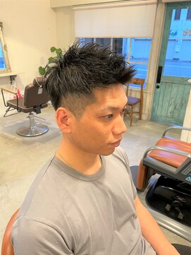 アンティコ(Antico) ツーブロックアップバングショートモテ髪ネープレスフェード束感