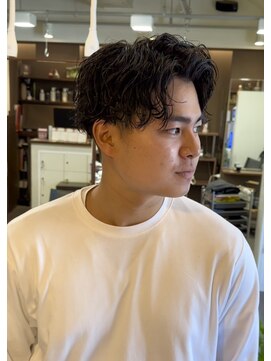 サロン ド ロイ(Salon de Roi) 波巻きアップバング 六甲神戸三宮メンズパーマ職人