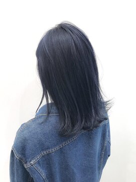 ココ 本八幡(KOKO) 黒髪クラゲヘアーオリーブグレー小顔ココアベージュミディアム