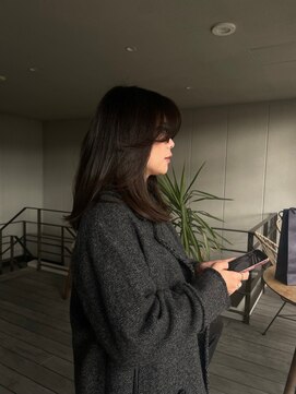 リバレッジ 広尾(Leverage) 大人海外ミディアムレイヤー：Maho Toda