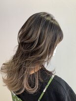 ライフ 住道店(Lyfe)&nbsp;夏レイヤーカットデザイン_ウエットヘアオリーブベージュ_306