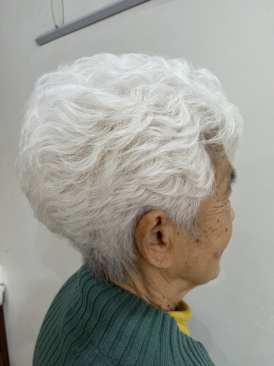 80代パーマ：L236406820｜ラパス(LAPAZ)のヘアスタイル