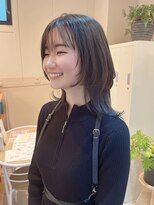 シダ(sida)&nbsp;10代20代美髪ネオウルフ×インナーカラーボブウルフ　外ハネボブ