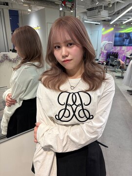 ユーフォリア 渋谷グランデ(Euphoria SHIBUYA GRANDE) ミルクティーベージュ　ブリーチ　ハイトーン　シースルーバング