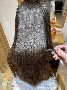 リベラル(Liberal) アッシュベージュ髪質改善トリートメント