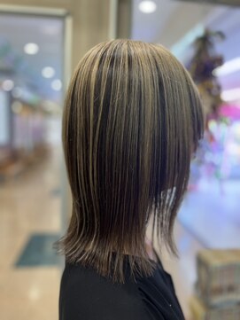 美容室卑弥呼アピタ高森店 アンブレラカラー