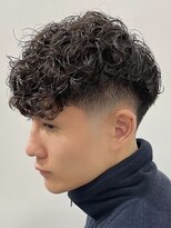 レタッチ バイ フィフス 天神大名(RETOUCH by fifth)&nbsp;天神大名スペインカールメンズカット外国人風パーマ強め30代