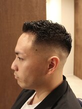 アザーハーフ(Other Half)&nbsp;スキンフェードxアイロンパーマ 大人パーマスタイル！