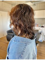 ハイジア(hygea)&nbsp;30代40代ミディアムレイヤーゆるふわミディアムパーマベージュ