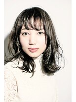 リアル デザインギャラリー(rёal D.G) ☆顔回りのデザインで切りっぱミディも最新に☆