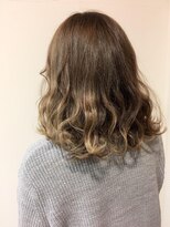 エルパティオ(EL PATIO) イルミナ 波巻きハイライトグラデーション