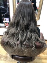 リリー ヘアーアンドビューティー(Lily)&nbsp;透明感グラデーションカラー