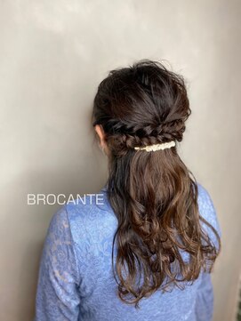 ラトリエ ブロカント 立川北口店(L'atelier BROCANTE) ヘアアレンジ セット ルーズ イベント 結婚式 小顔 二次会