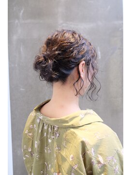 カエルムアヴェダ(CAELUM AVEDA) アレンジ簡単キュートカーリー