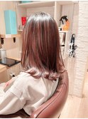 レイヤーなしでも動きと柔らかいフォルムをつくるCカーブカット