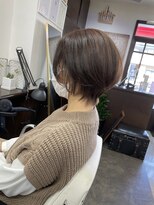 ムーブ(Moob)&nbsp;スッキリカット&ベージュカラーで垢抜け感アップ】別府】