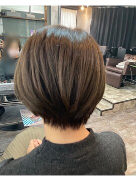 ソーヤ(SAWYER) オリーブカラー×ショートボブ♪