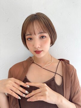 ジョエミバイアンアミ(joemi by Un ami) 【joemi】斜めバンググレージュカラーシルキーベージュ(小倉太郎