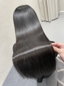 リリック(LyriQ) LryiQ式髪質改善/艶髪/絹髪/髪質改善トリートメント/永井