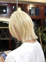 ヲタク(wotaku.)&nbsp;抜きっぱなしブリーチブロンドダブルカラーインナーケアブリーチ