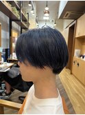 men'sブリーチカラーブルーブラックマッシュマンバンヘア札幌
