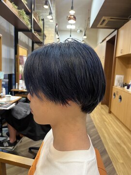 フレンズ 手稲店(friend's) men'sブリーチカラーブルーブラックマッシュマンバンヘア札幌