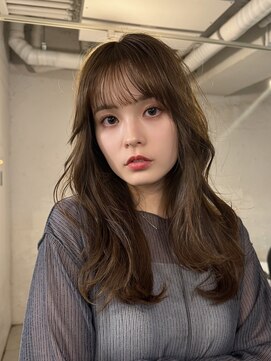 ファルベ(Farbe) くびれロング/韓国巻き/大人ヘア/顔まわりカット