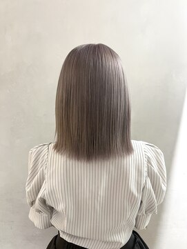 マスカリ(muscali) #丸型#ホワイトグレージュ#ミニウルフ#チェリーブラウンa83