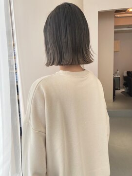 イノセントヘア(innocent.hair) ブリーチ&ダブルカラーで透明感