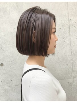 艶ストレートボブ