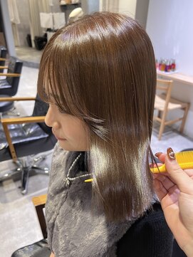 リタ(rita.) オリーブベージュ/赤み消しカラー/ベージュ/透明感 三浦