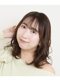 ゆるウェーブで作る 大人フェミニンミディ