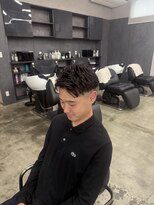 リタヘアー(LITA HAIR) フェードショート/スパイキーショート/フェザーパーマ