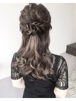 ラフィット(lafit)&nbsp;編み込みハーフアップ