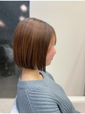 すっきり可愛い切りっぱなしぱっつんボブ ツヤ髪ベージュ