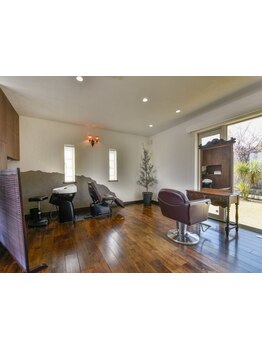 【お子様同伴可◇】個室ありのプライベートサロン。窓の外の景色眺めながらゆったりした時間をご提供―