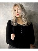 ホワイトグレー 20代30代 ウルフカット インナーカラー