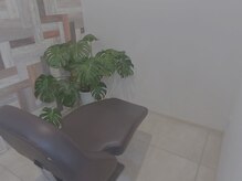 シャンプー台はフラットに倒れるので腰や身体がすごく楽です！