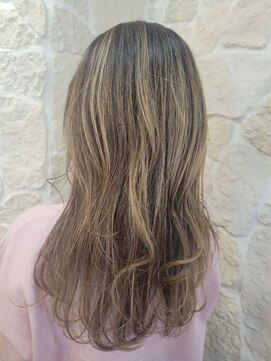 アムネシア たまプラーザ(AMNESIA) オンブレ/ホワイトラベンダー/グレージュアッシュ