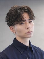 フィフス トウキョウ (fifth TOKYO) ラフな質感が◎ルーズパーマ×センターパート