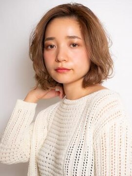 クアトロ グランシュ 川崎店(QUATRO × GranCieux) センターパート×くせ毛風ルーズカール×ゆるふわミディ