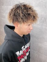 アンダーバーホワイト 天王寺阿倍野店(_WHITE)&nbsp;ツイストパーマ_ハードパーマ_特殊パーマ_ツーブロック