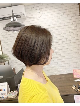 シュシュ 万世町店(CHOU CHOU) 【重さの中にも柔らかさを！】大人丸みショートボブ♪
